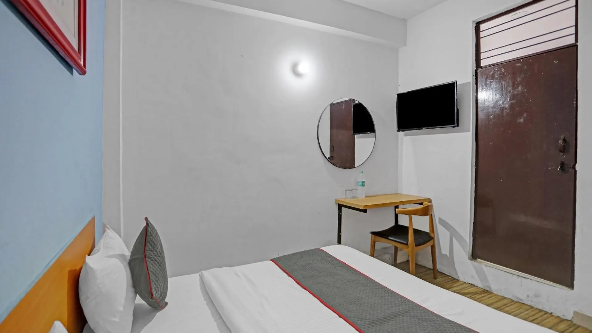 ****  Collection O Jps Hotel Delhi  India
