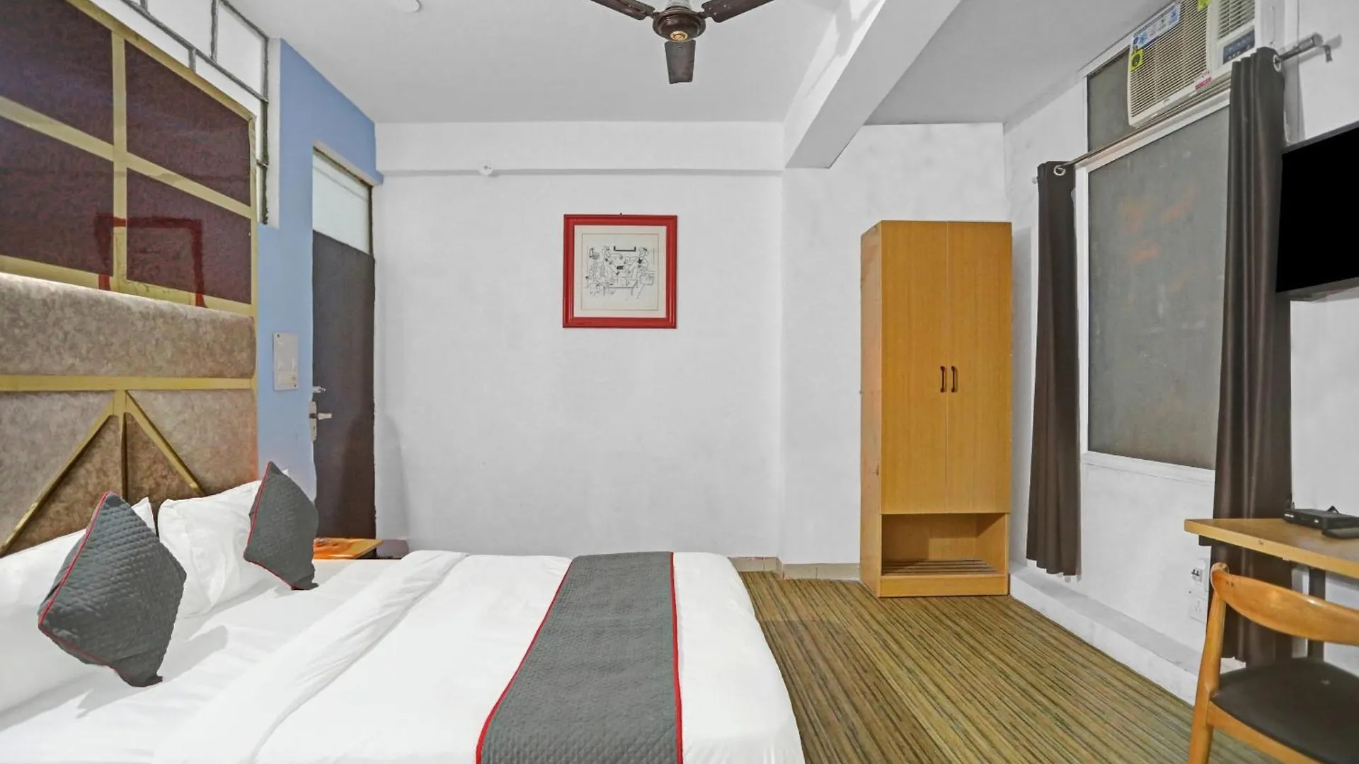 ****  Collection O Jps Hotel Delhi  India
