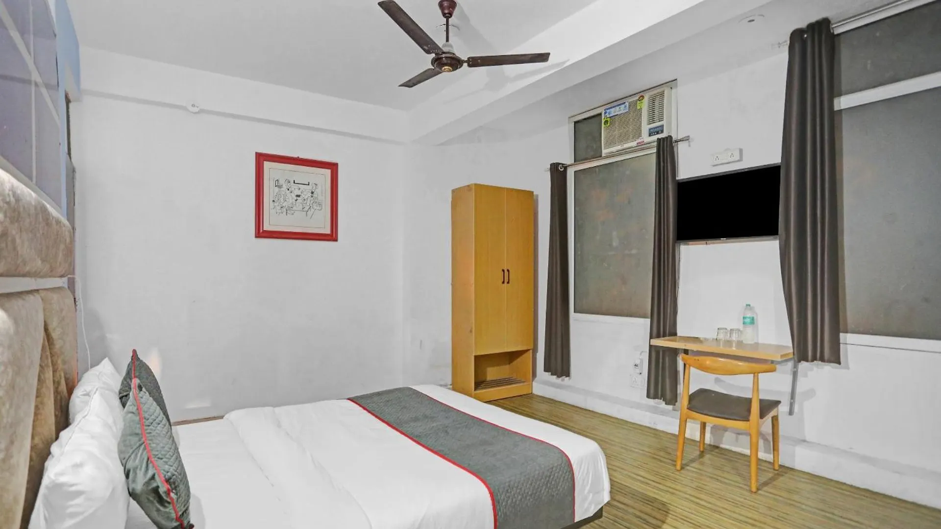 Collection O Jps Hotel Delhi